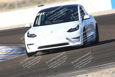 media/Nov-08-2025-Speed Ventures (Sat) [[1c7a6332f5]]/TC B/Session 3 (Turn 1)/